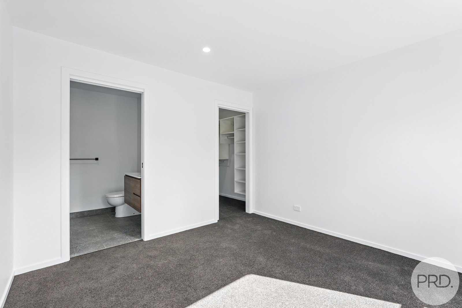2/39-41 Fouche Avenue OLD BEACH 6