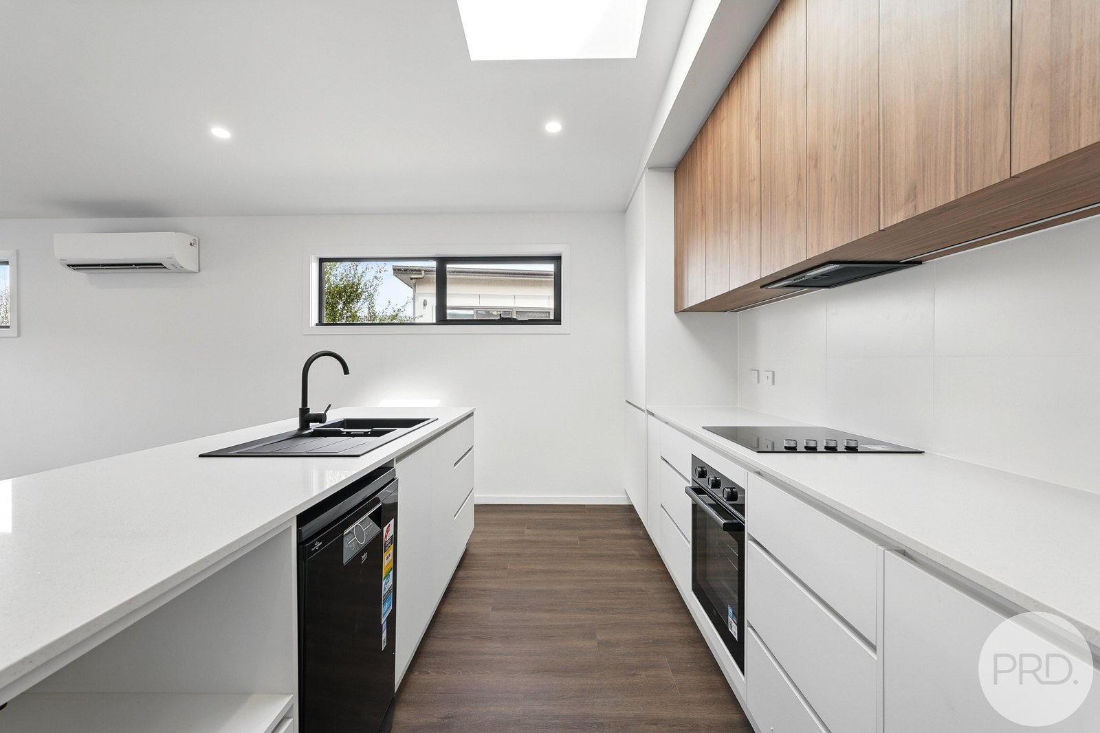 2/39-41 Fouche Avenue OLD BEACH 11