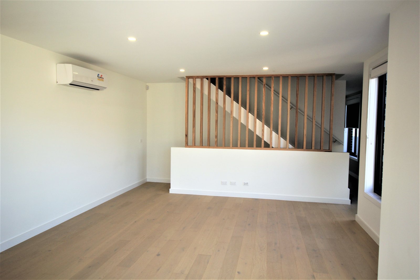 Gallery: 2/39 Aikman Crescent