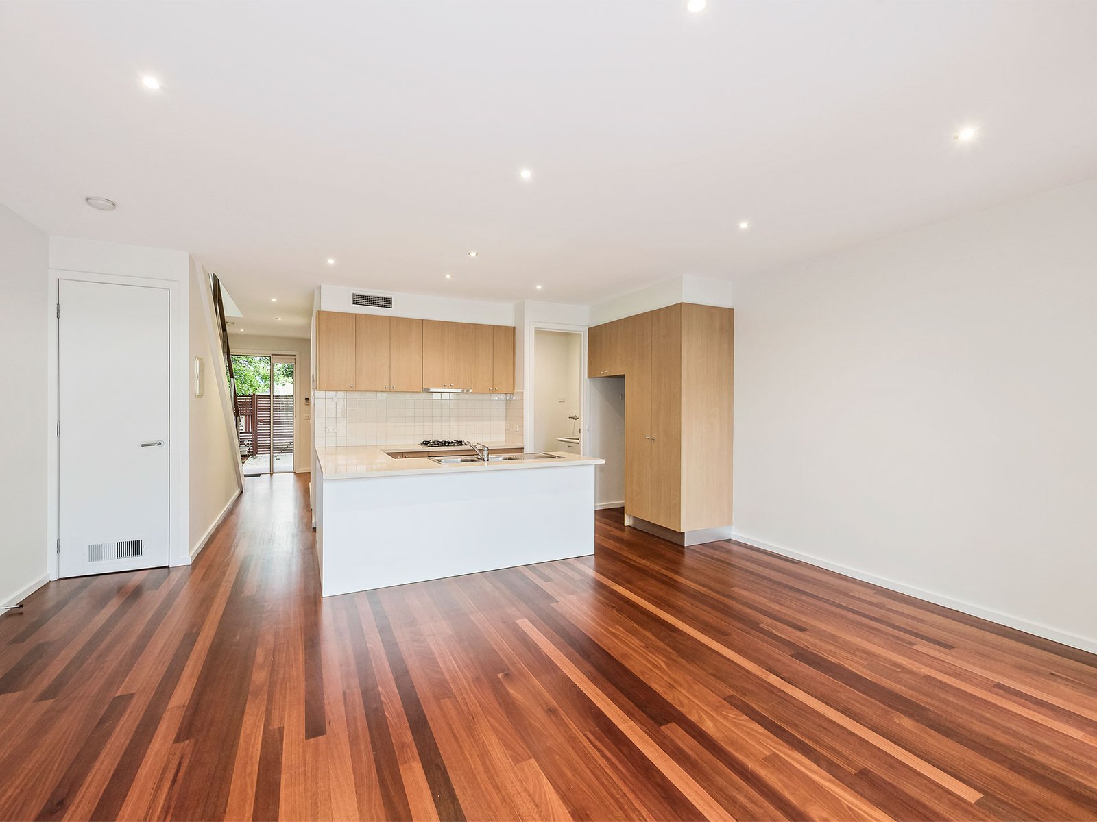 Gallery: 239 Balcombe Road