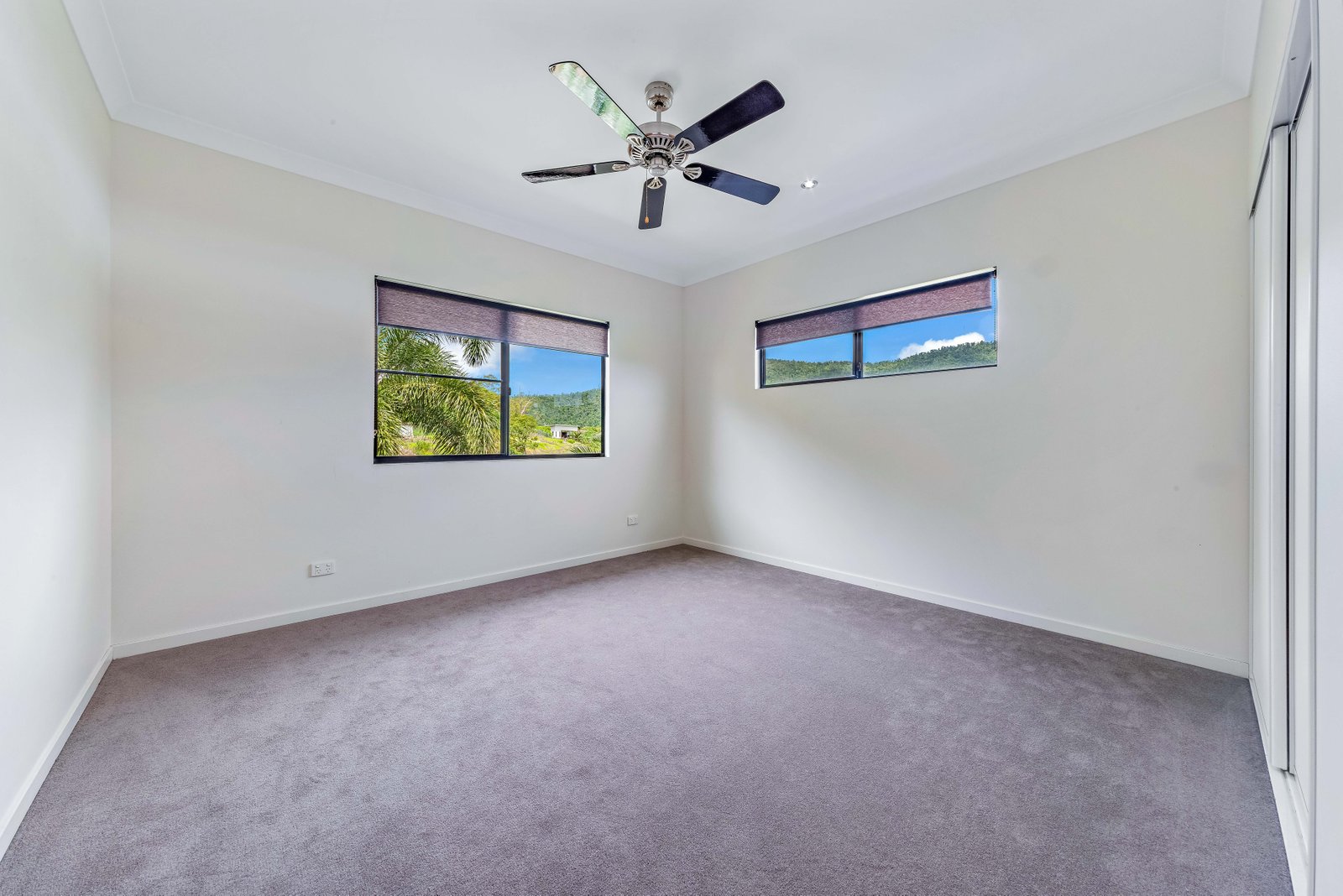 2/39 Beth Court CANNONVALE 7