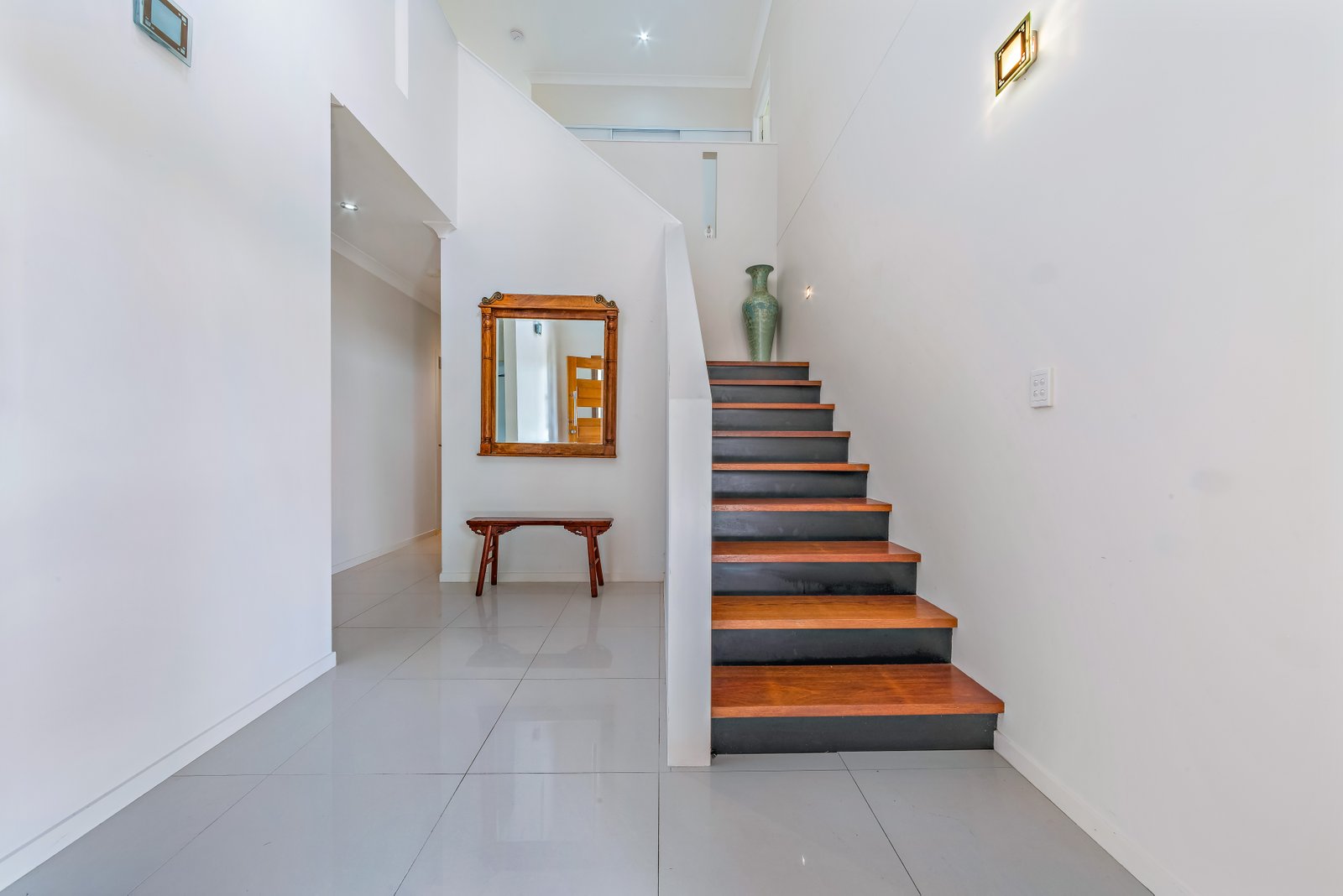 2/39 Beth Court CANNONVALE 20