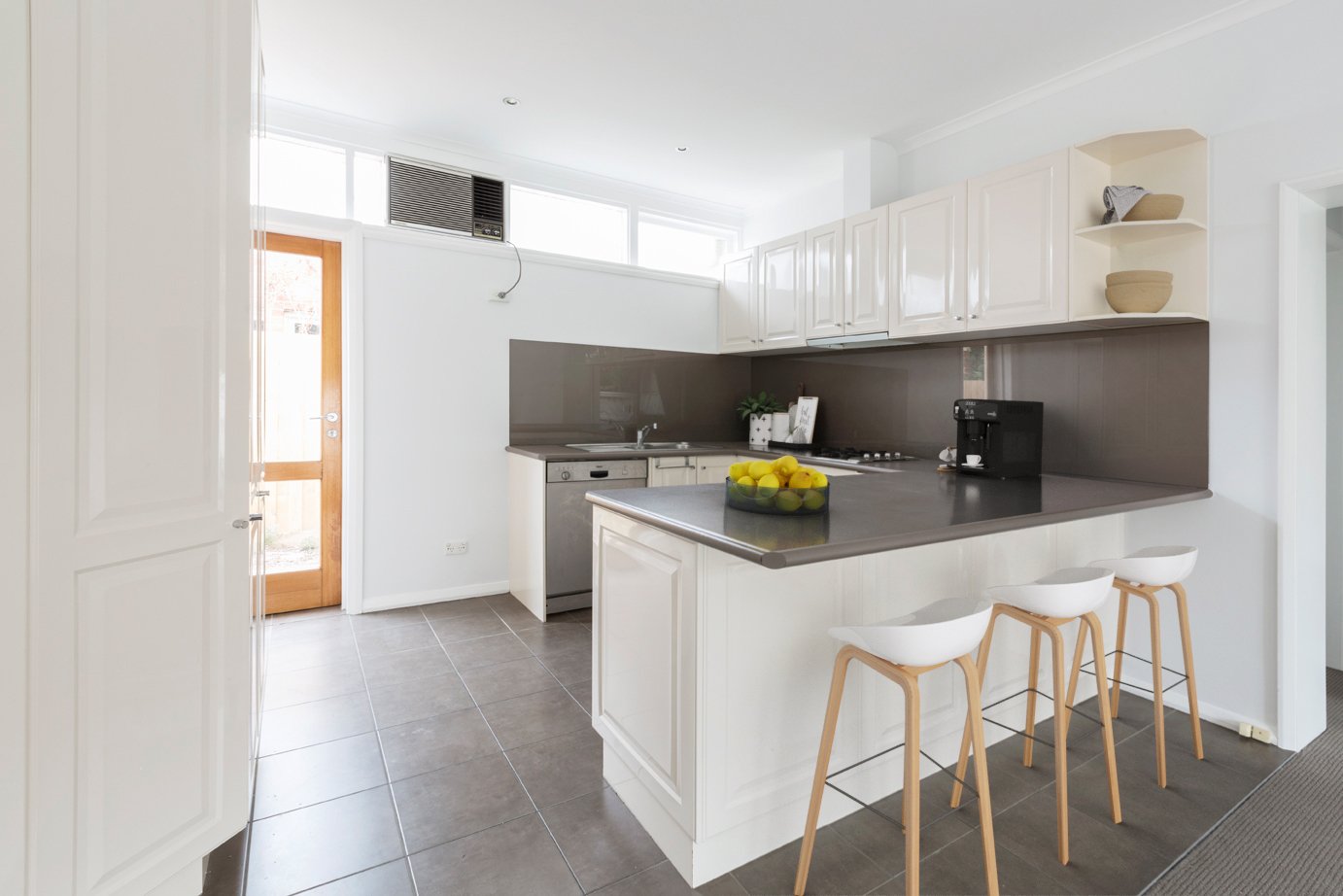 Real Estate and Property in 2/39 Carlingford Street, Elsternwick, VIC