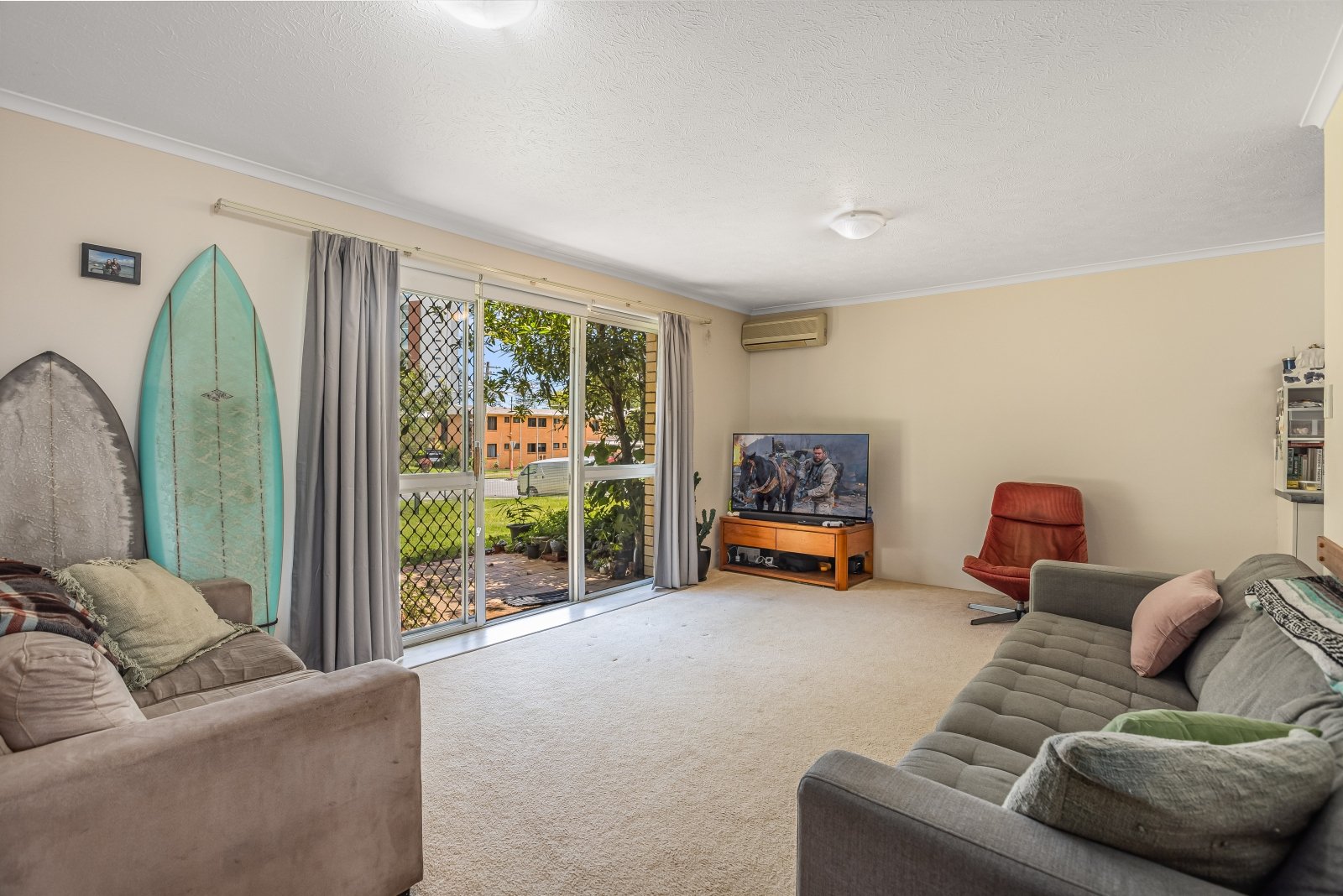 2/39 Coolangatta Road COOLANGATTA 2