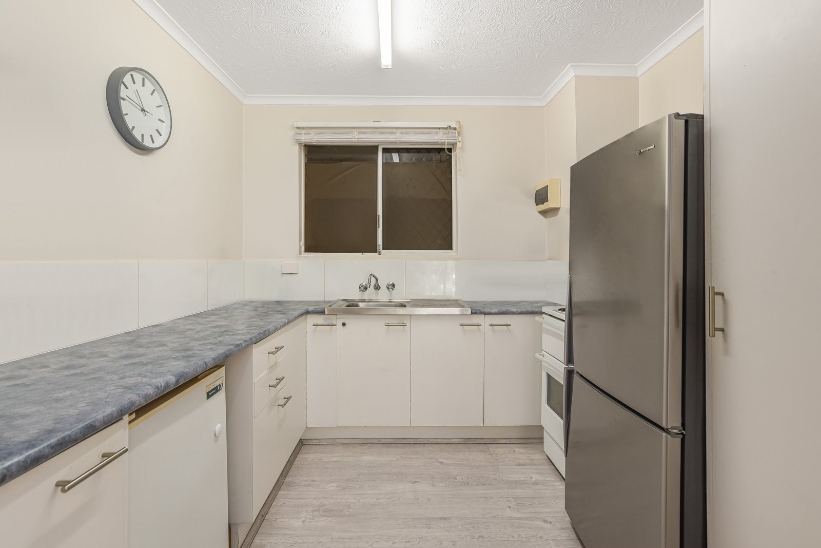 2/39 Coolangatta Road COOLANGATTA 3