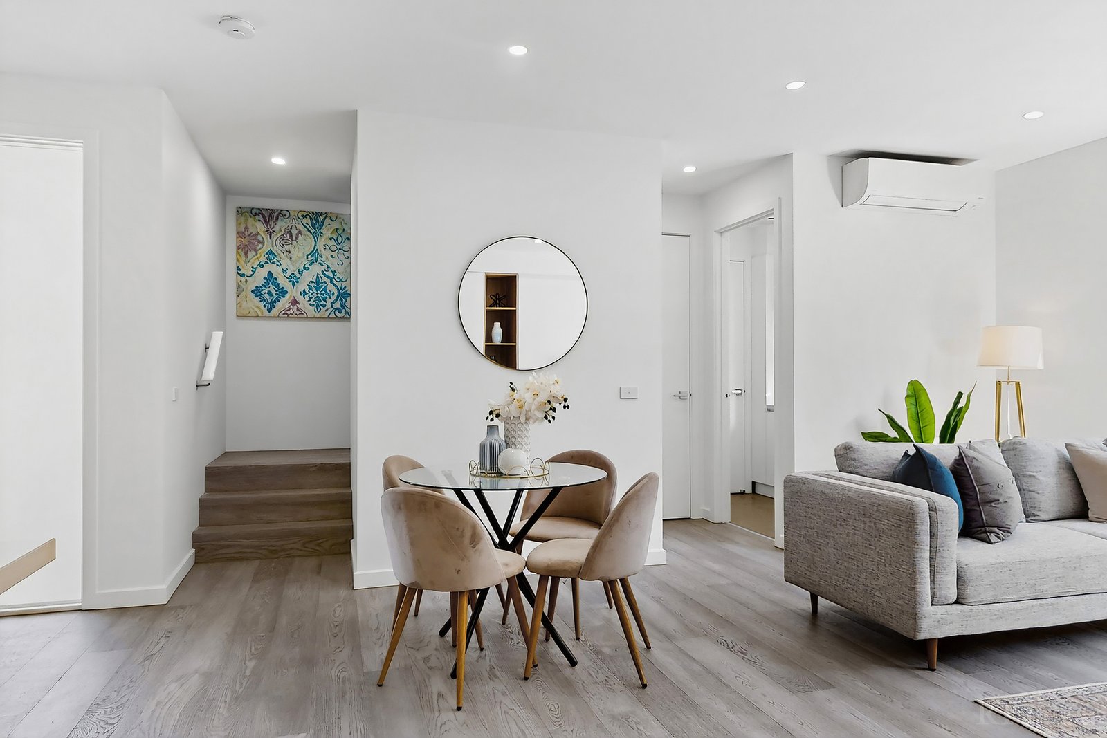 Real Estate and Property in 2/39 Gillard Street, Burwood, VIC