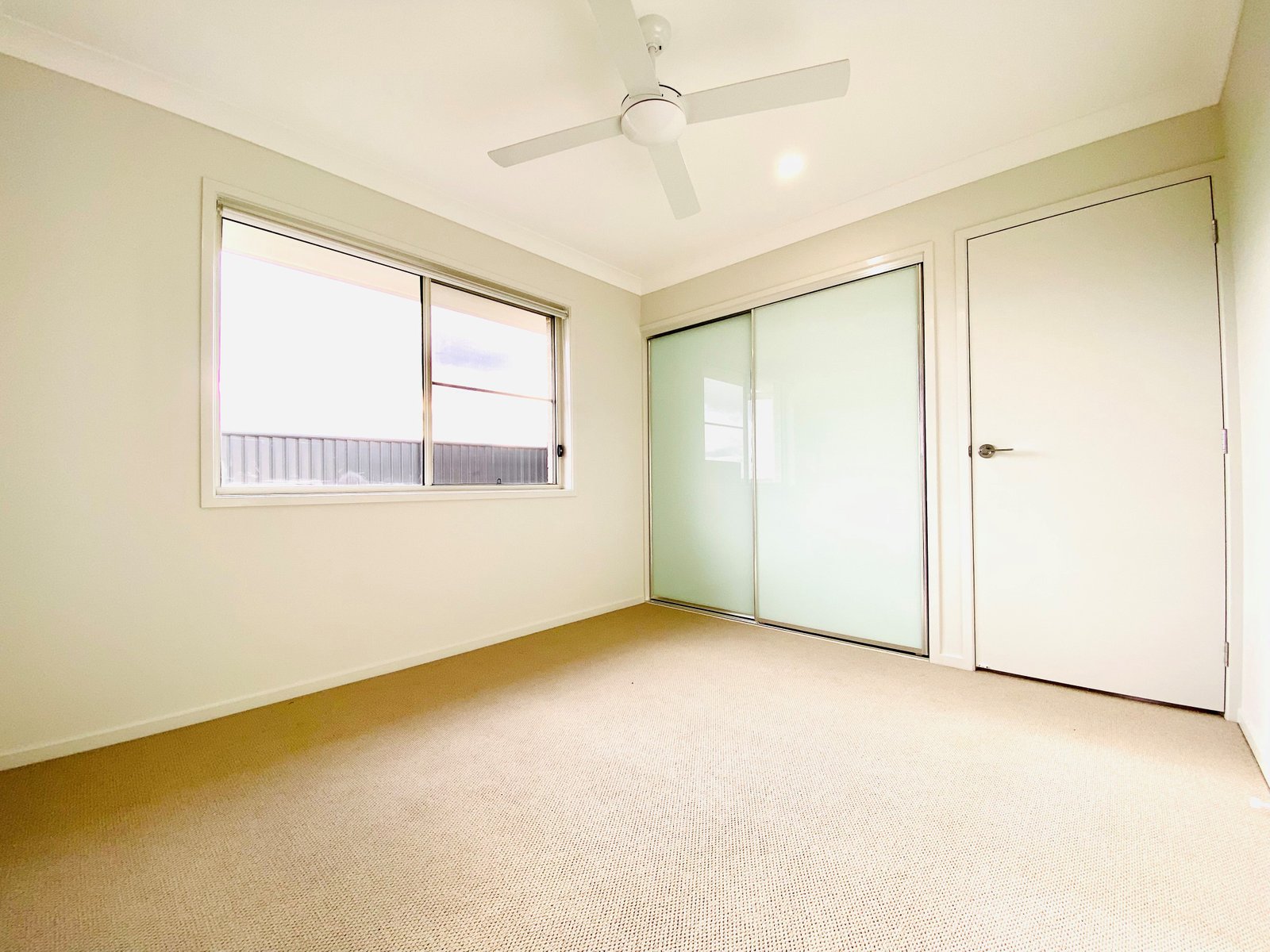 2/39 Gordon Street TAMWORTH 9