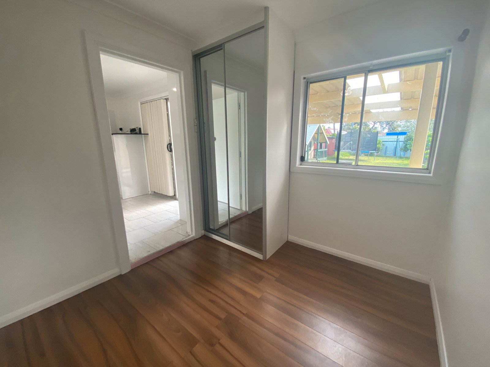 239 Henry Lawson Drive GEORGES HALL 7