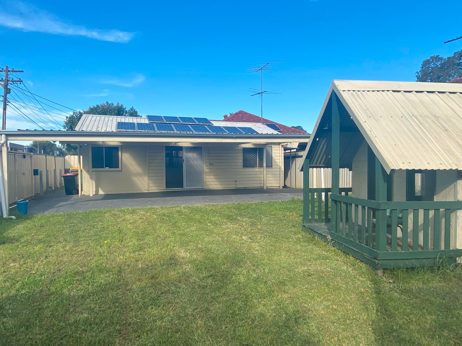239 Henry Lawson Drive GEORGES HALL 9