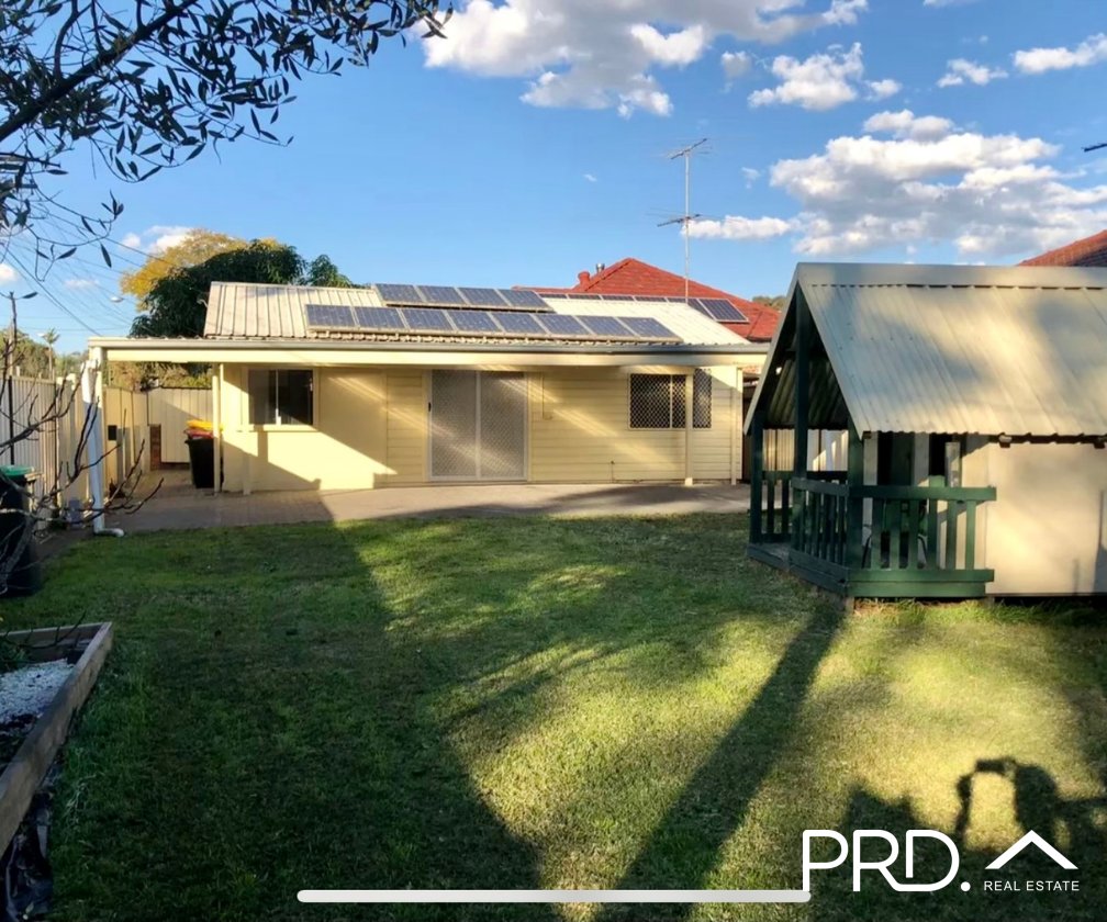 239 Henry Lawson Drive GEORGES HALL 10