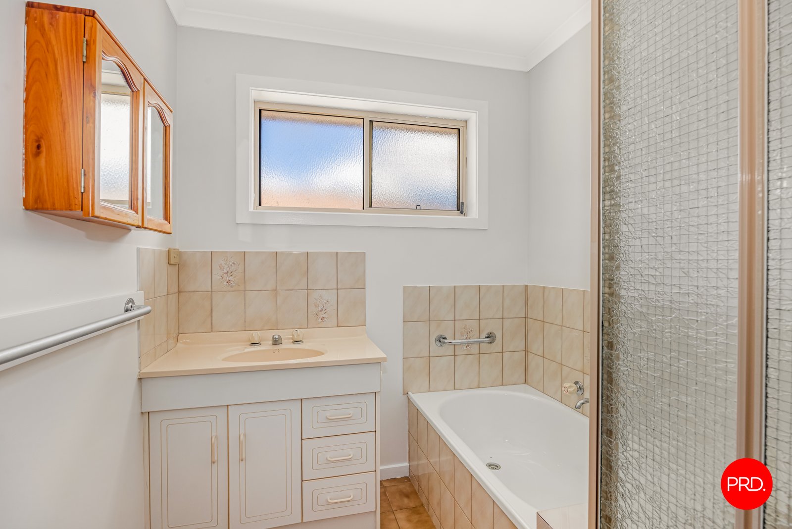 2/39 Lauriston St  KYNETON 9