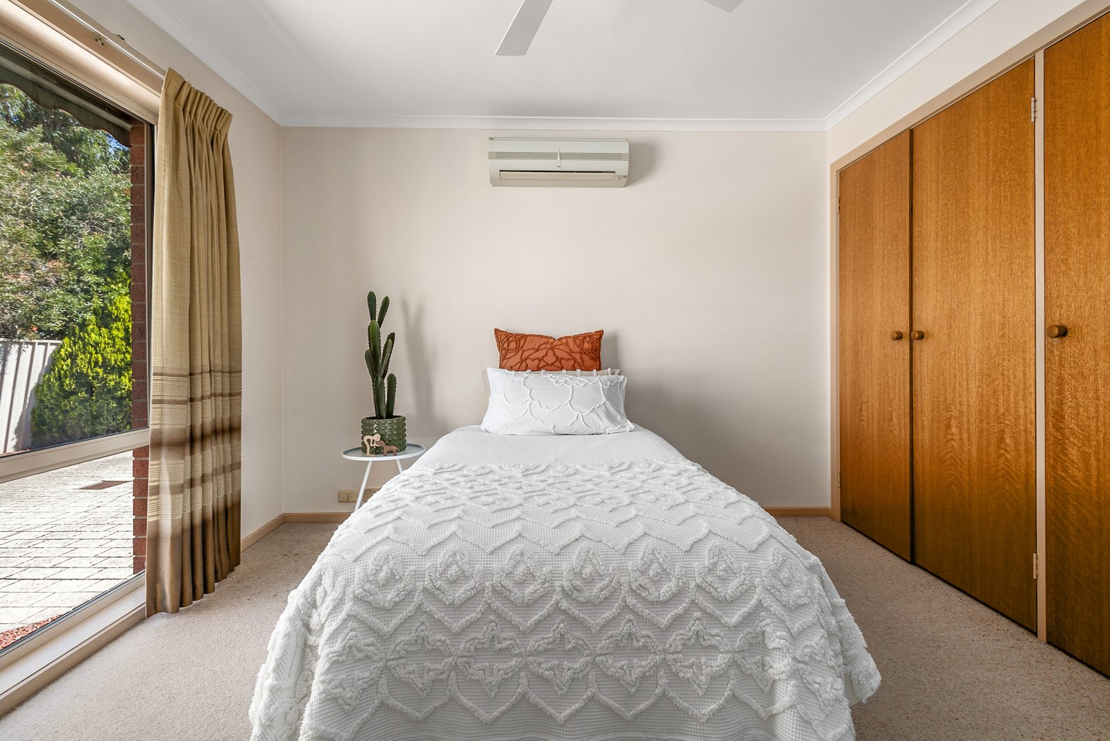 Real Estate and Property in 2/39 Lauriston Street, Kyneton, VIC