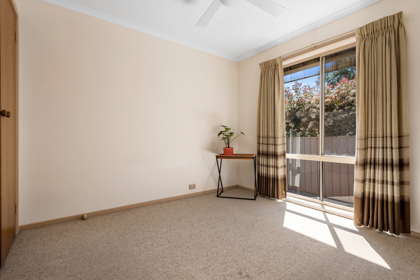 Real Estate and Property in 2/39 Lauriston Street, Kyneton, VIC