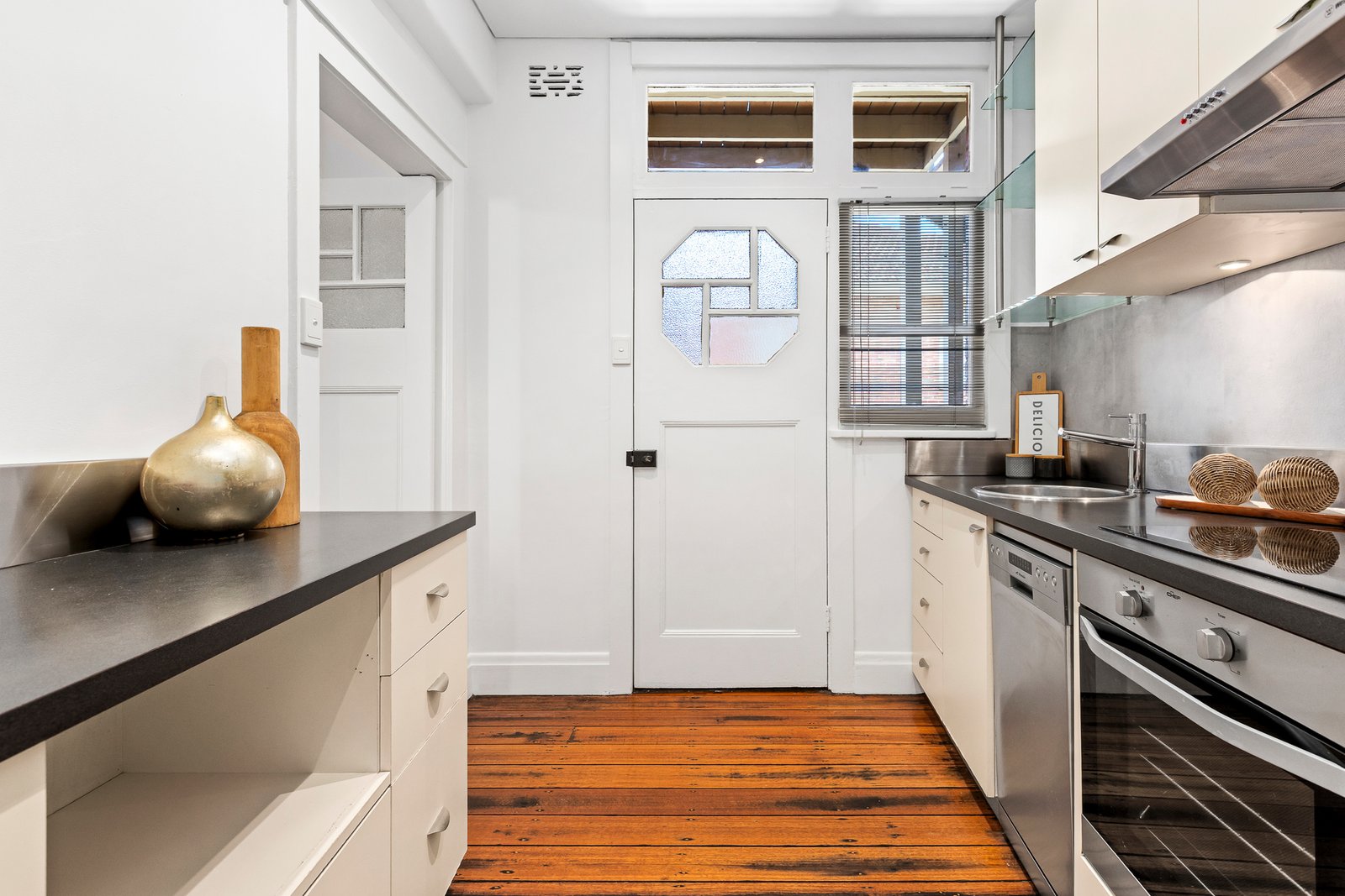 Gallery: 2/39 Mitford Street