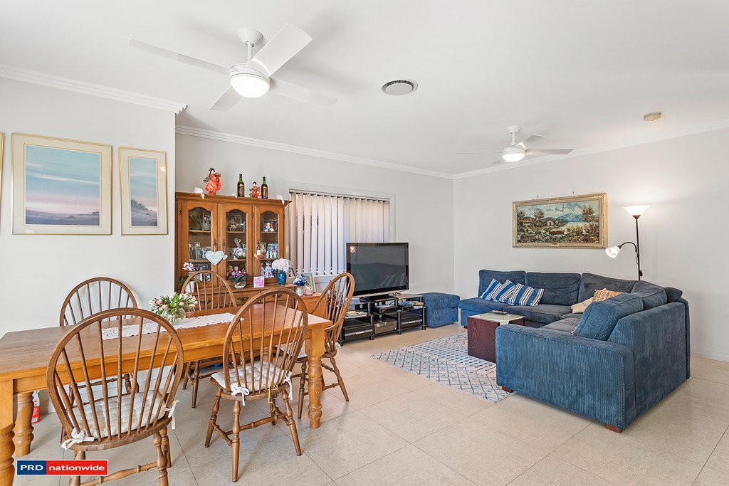 2/39 Ocean Beach Road SHOAL BAY 7