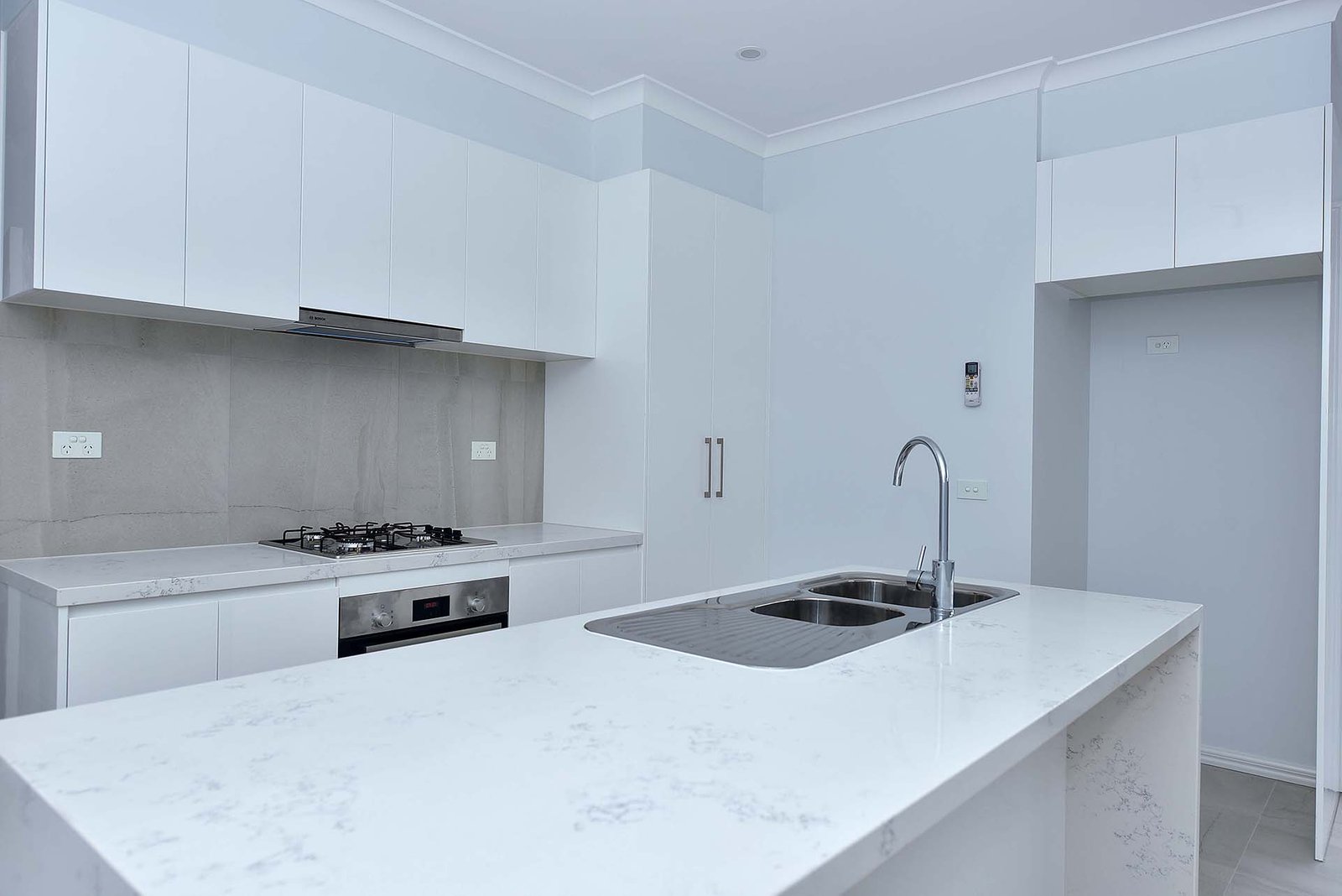 Gallery: 2/39 Peter Street
