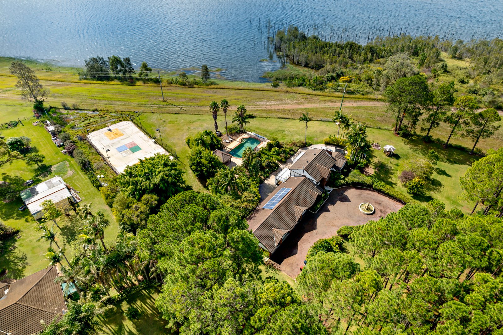 239 Richardson Road RAYMOND TERRACE 27