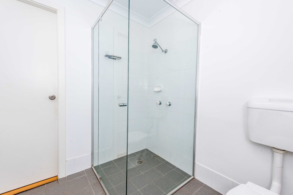 2/39 Shearwater Drive TAYLORS BEACH 11
