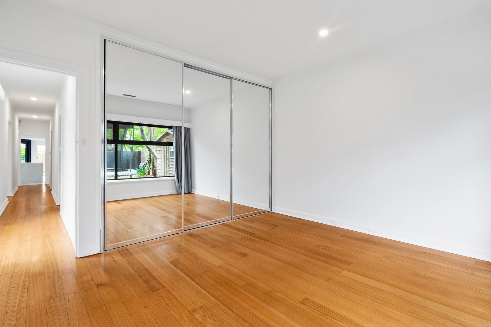 Gallery: 239 South Road