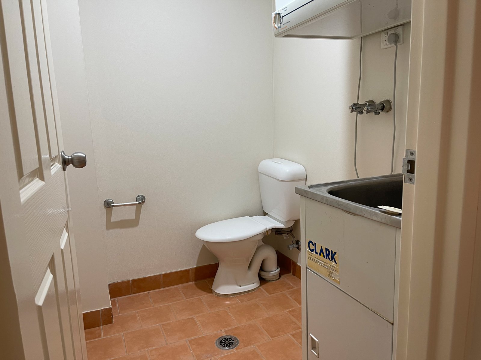 2/39 West Street HURSTVILLE 8