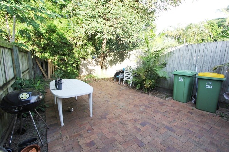 2/39 William Street SOUTHPORT 3