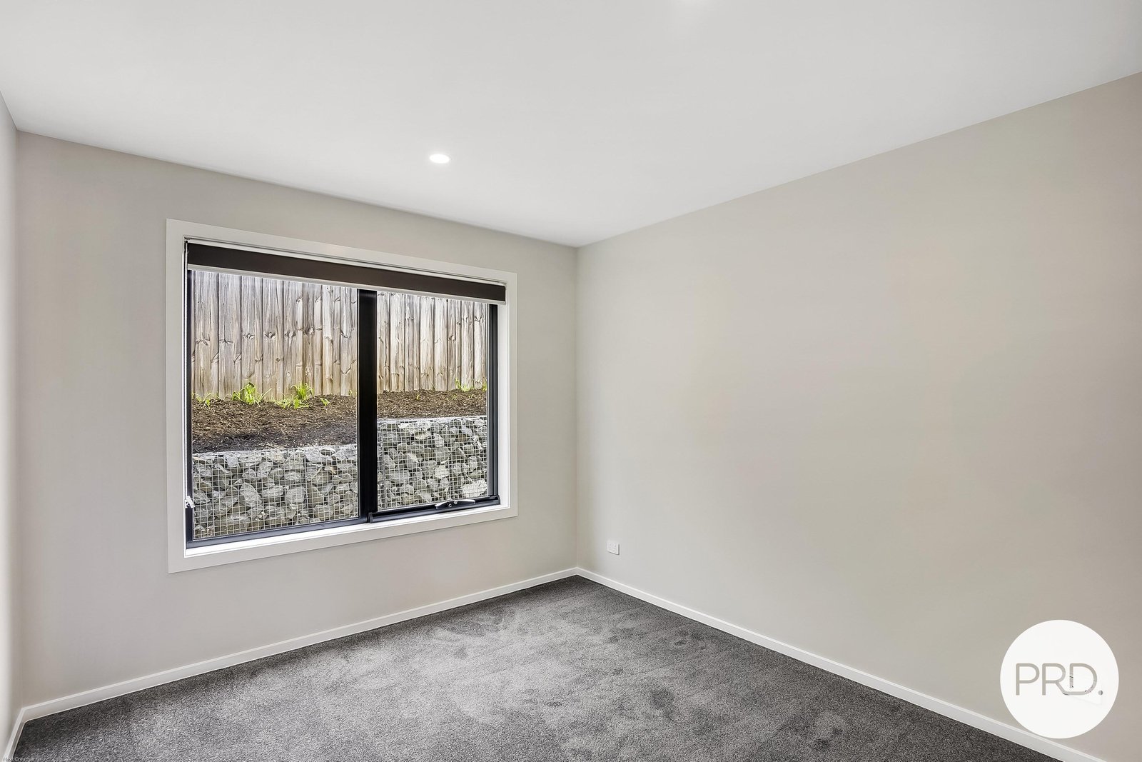 2/391 Cambridge Road MORNINGTON 9