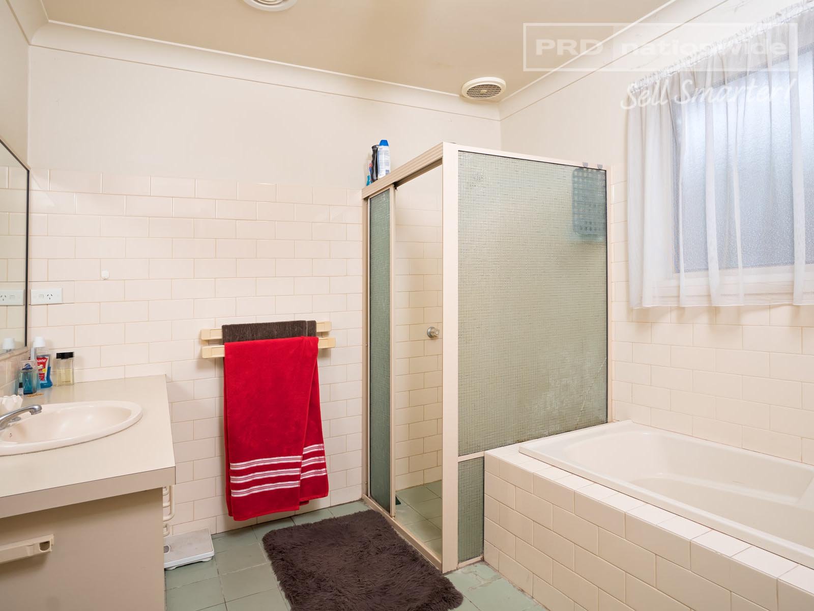 2/396 Lake Albert Road LAKE ALBERT 4