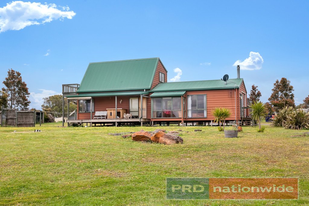 2399 Ballan-Meredith Road MOUNT WALLACE 1