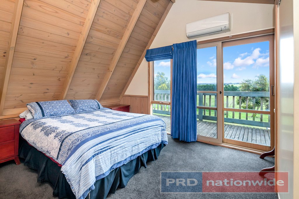 2399 Ballan-Meredith Road MOUNT WALLACE 6