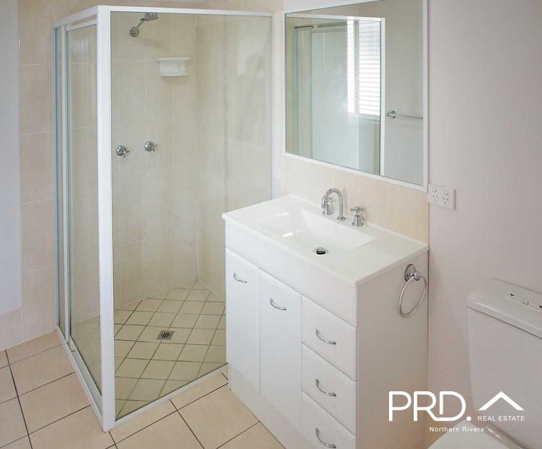 23A Eileen Place CASINO 8