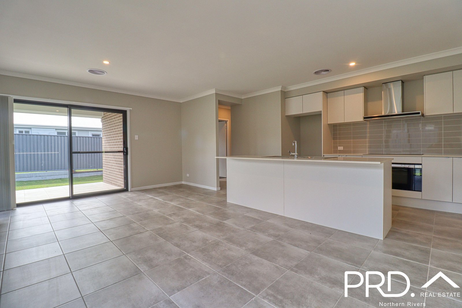 23a Hidden Valley Circuit CHILCOTTS GRASS 4