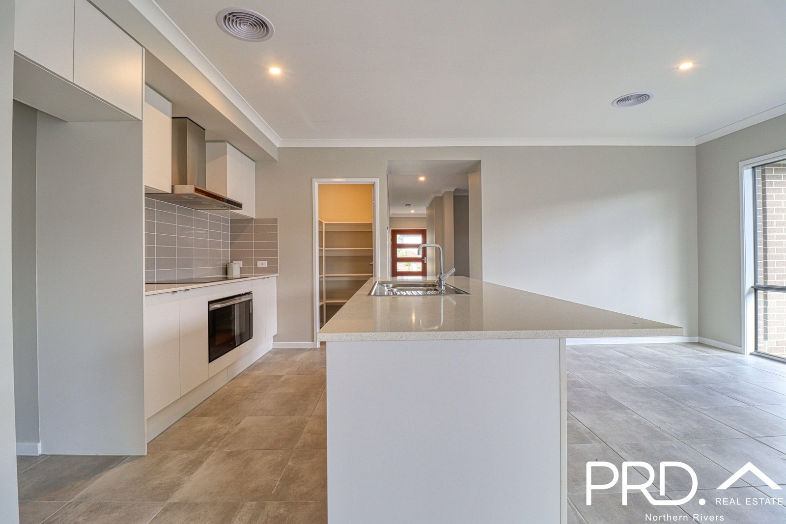 23a Hidden Valley Circuit CHILCOTTS GRASS 5