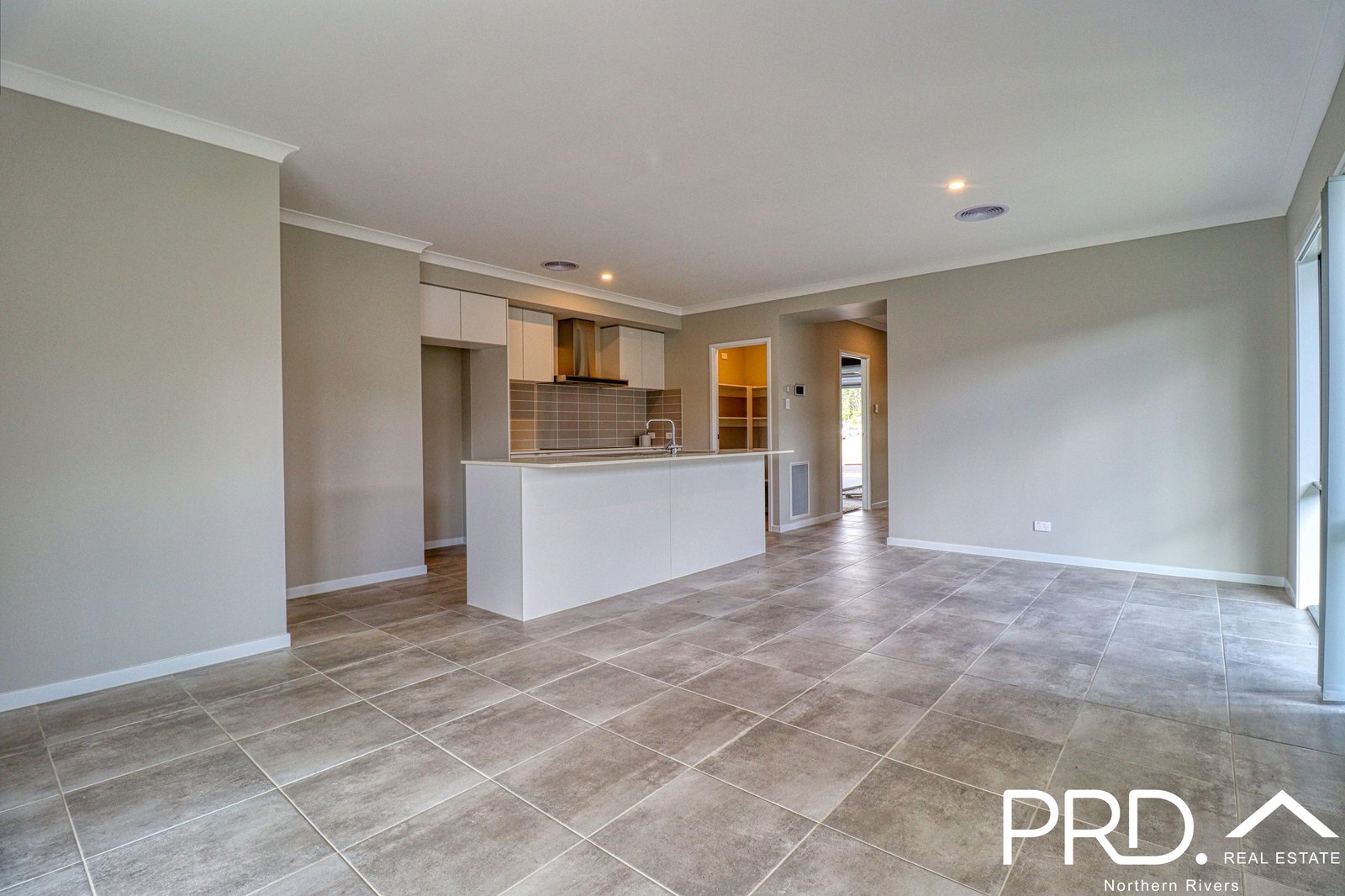 23a Hidden Valley Circuit CHILCOTTS GRASS 7