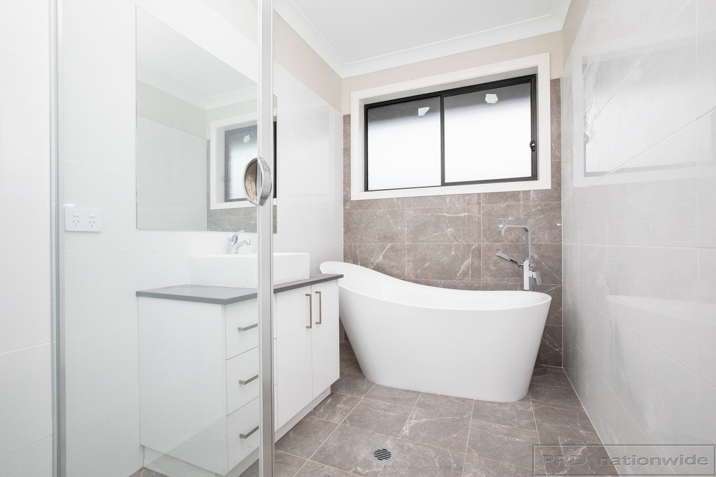 23a Klara Court RUTHERFORD 18