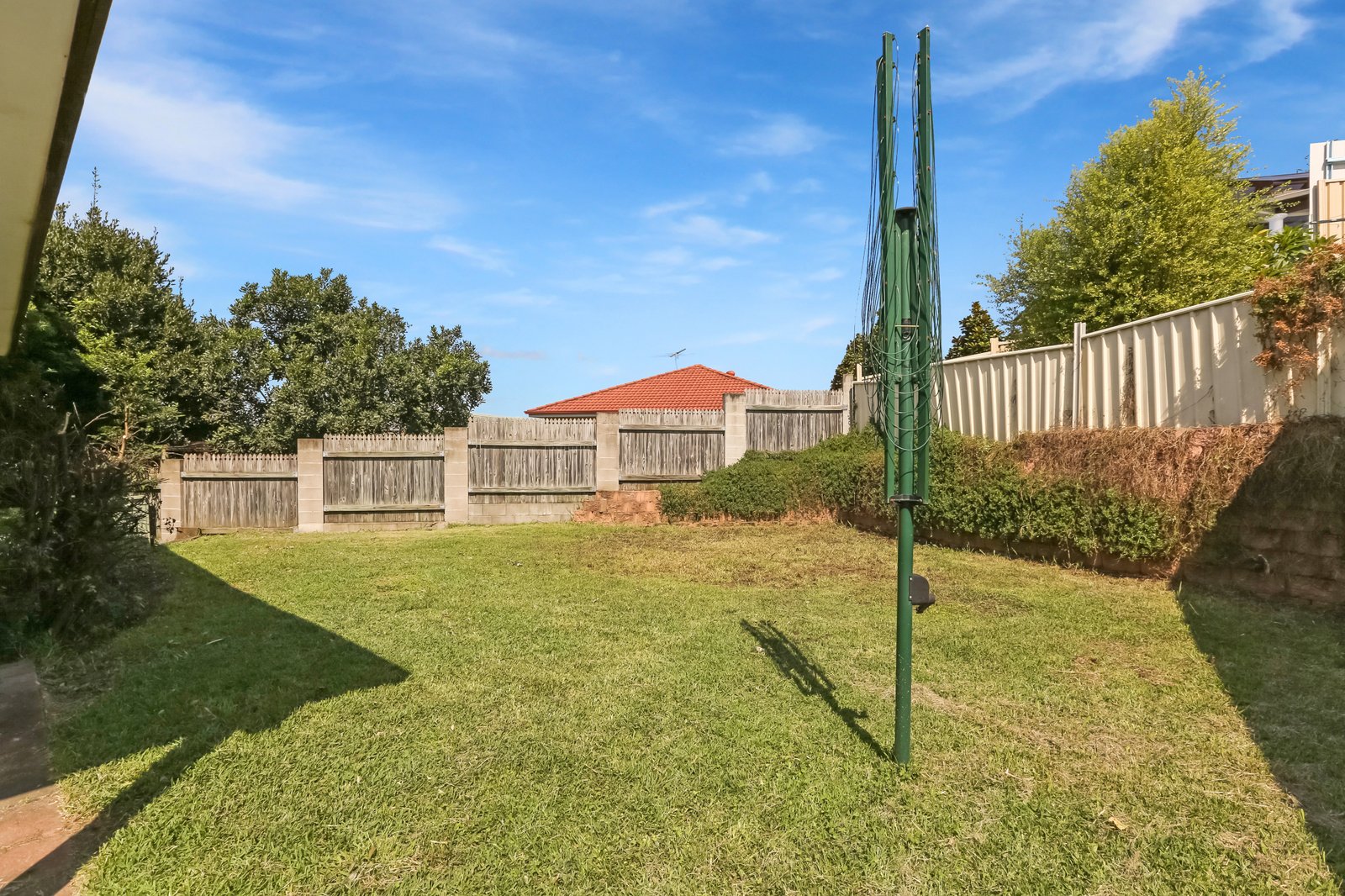 23a Wybalena Avenue KOONAWARRA 13
