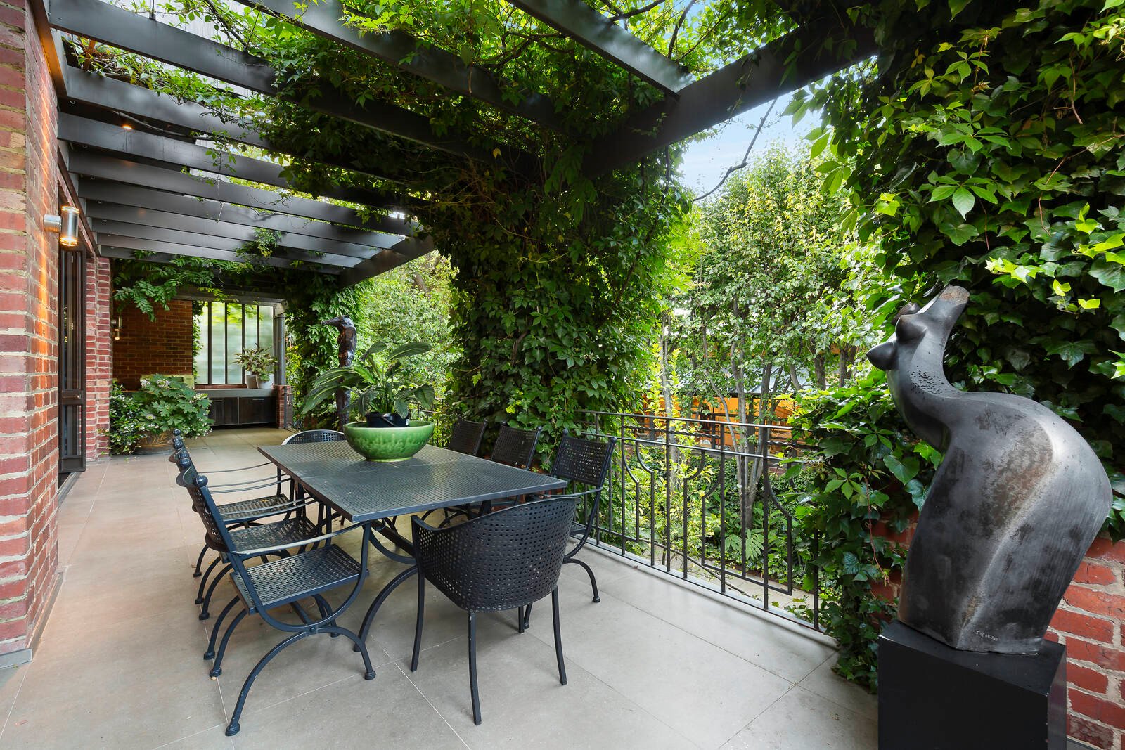 Real Estate and Property in 24-28 George Street, East Melbourne, VIC