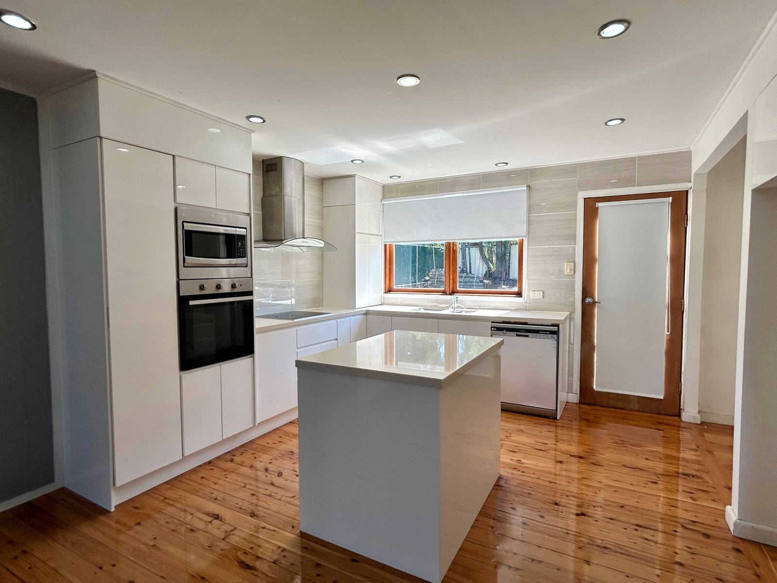 24 Alan Ave  Charmhaven 2