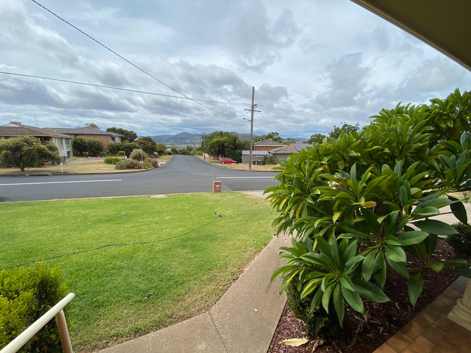 24 Amaroo Road HILLVUE 2