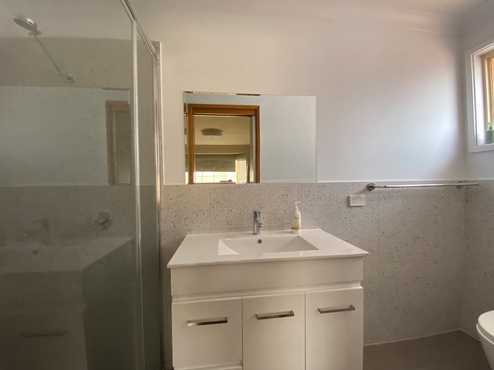 24 Amaroo Road HILLVUE 11