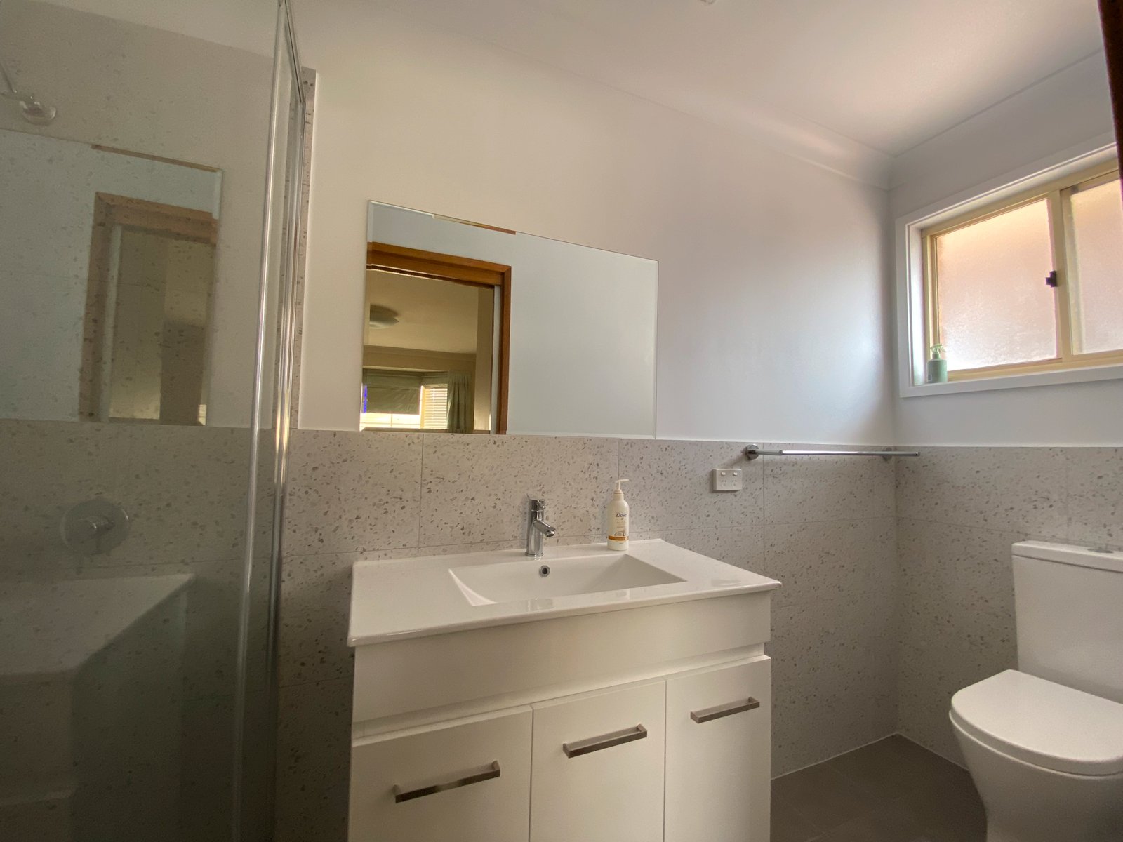 24 Amaroo Road HILLVUE 17