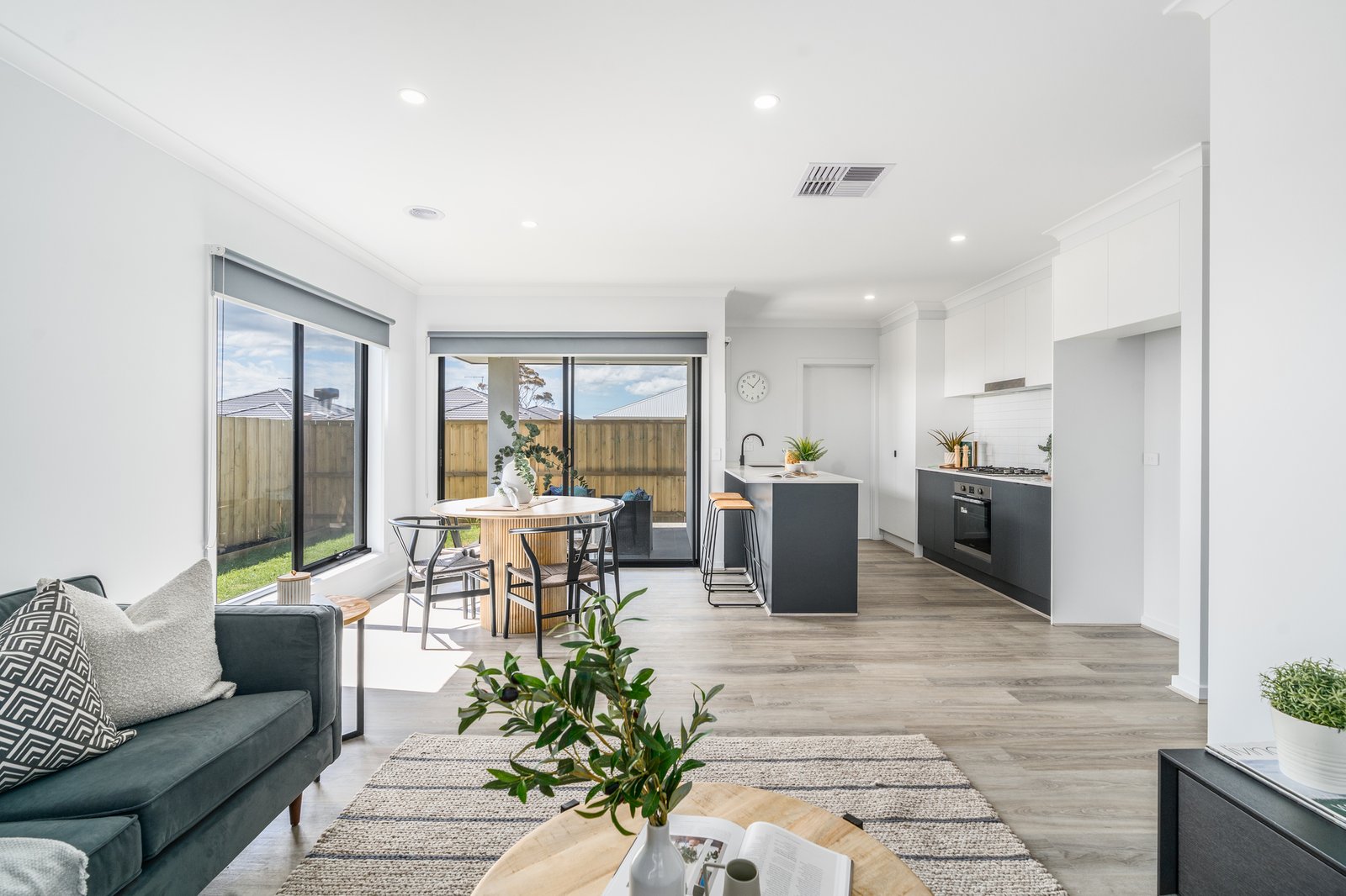 Gallery: 24 Anthurium Drive