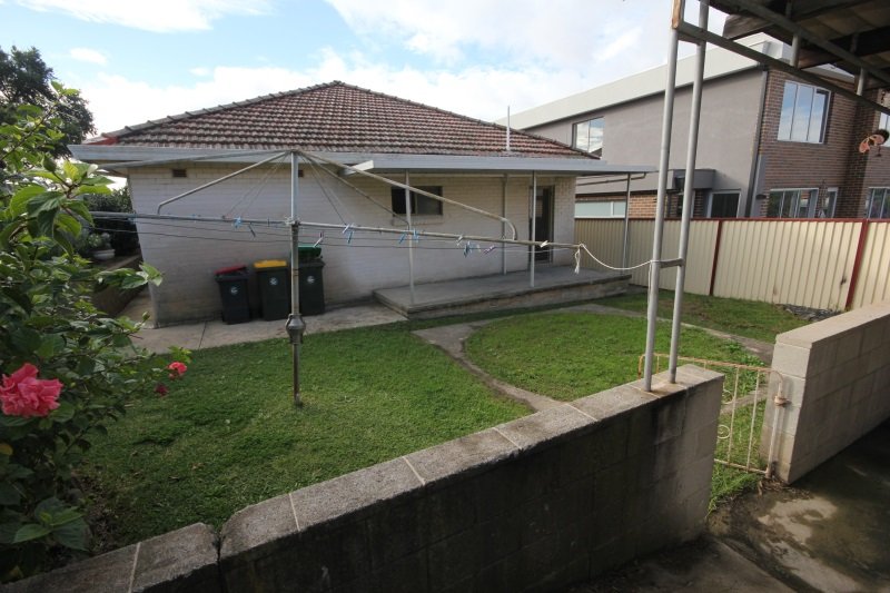 24 Archibald Street BELMORE 8