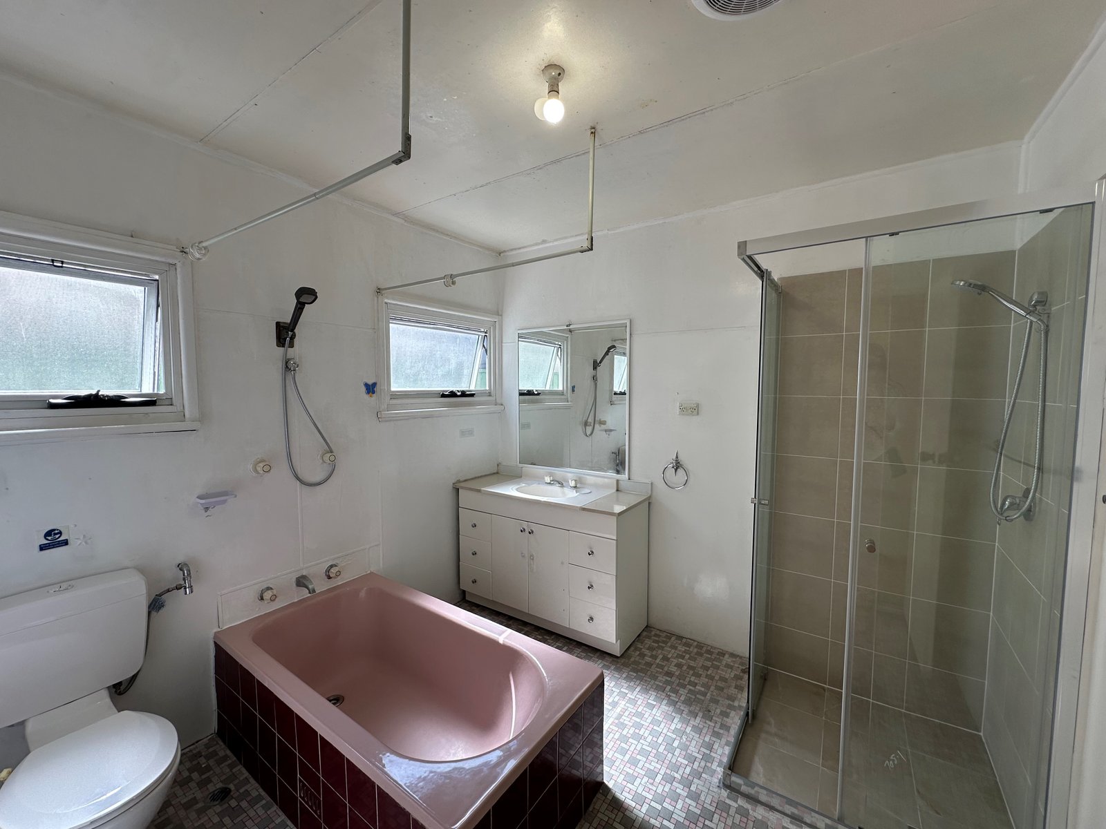 24 Balfour Street ALLAWAH 6