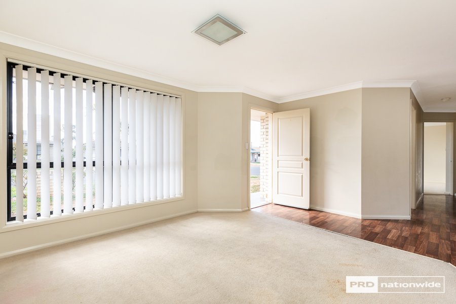 24 Banks Street TAMWORTH 4