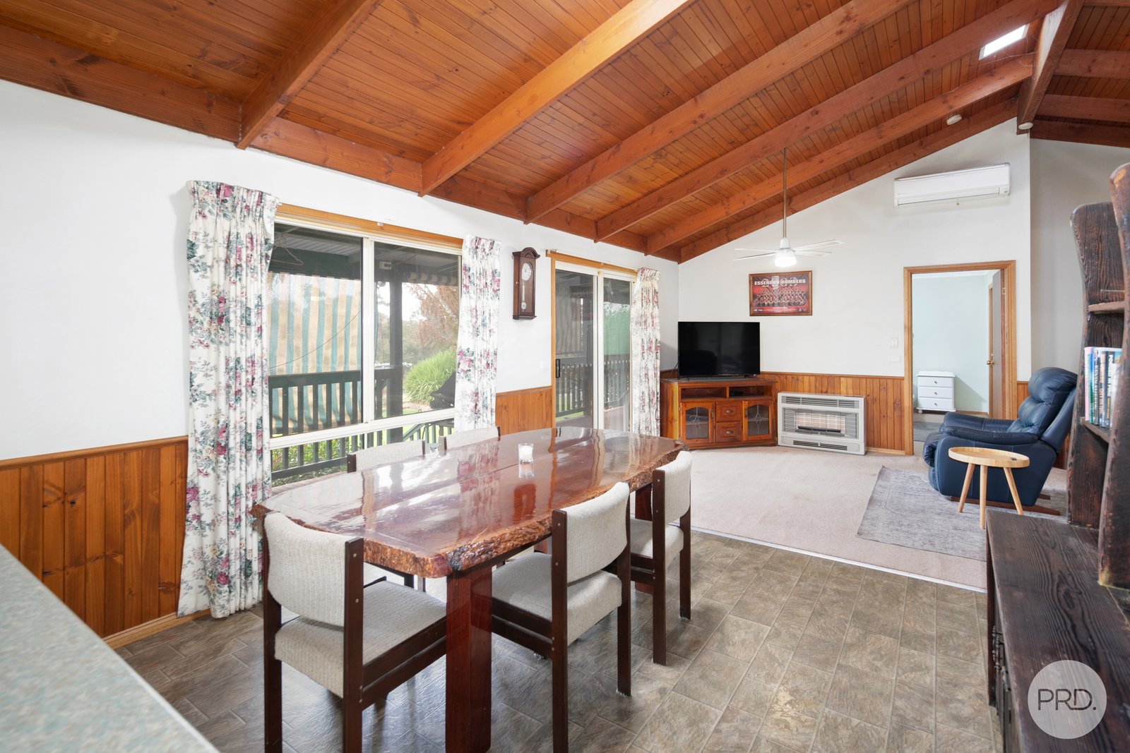 24 Banksia Road DEREEL 11