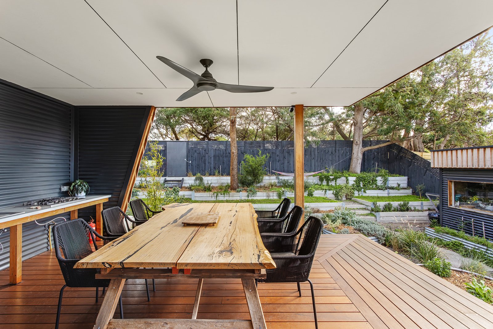 Gallery: 2/4 Bardia Avenue