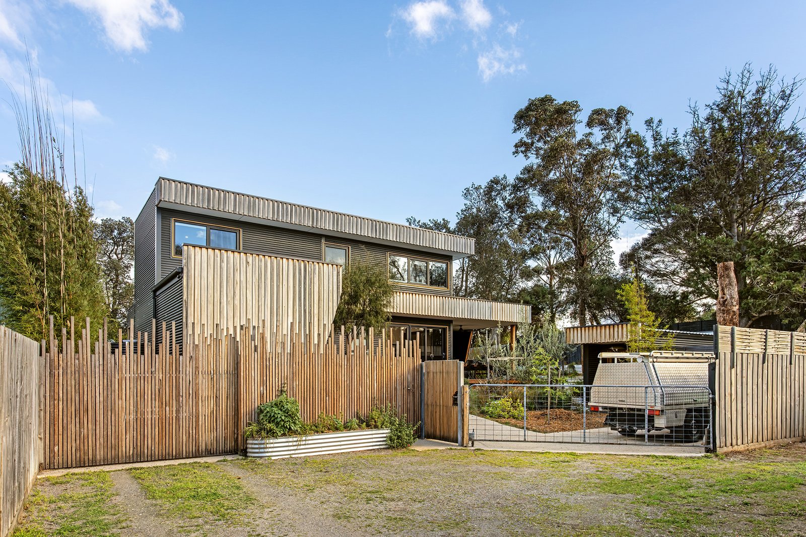 Gallery: 2/4 Bardia Avenue