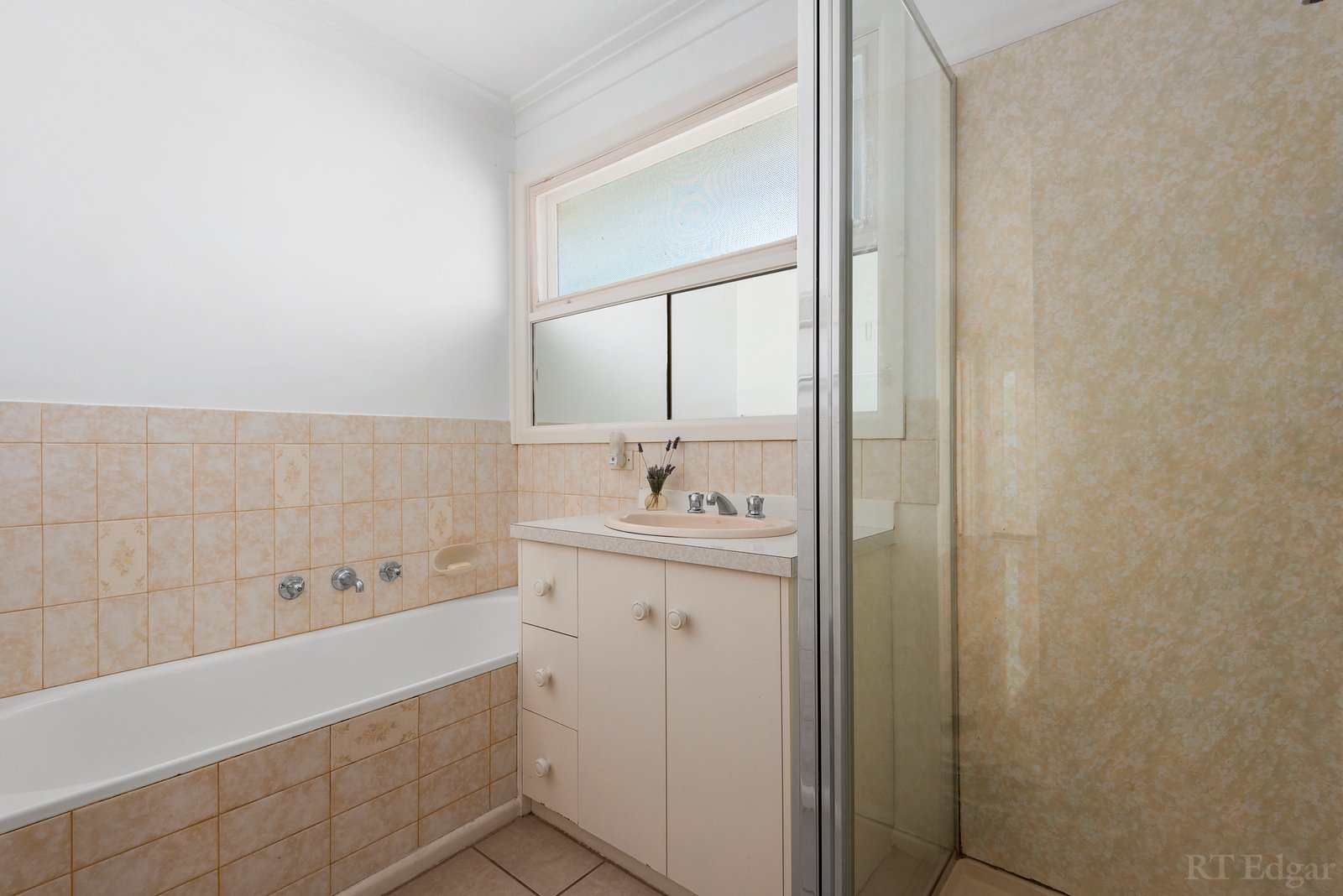 Real Estate and Property in 24 Barongarook Drive, Clifton Springs, VIC