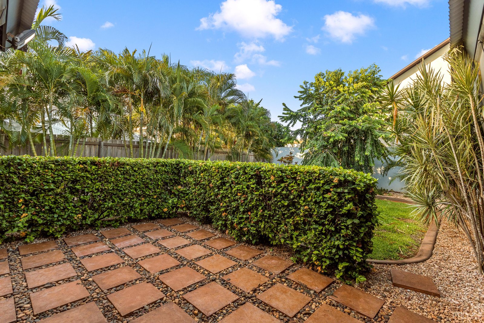 24 Barrgana Road CABLE BEACH 28