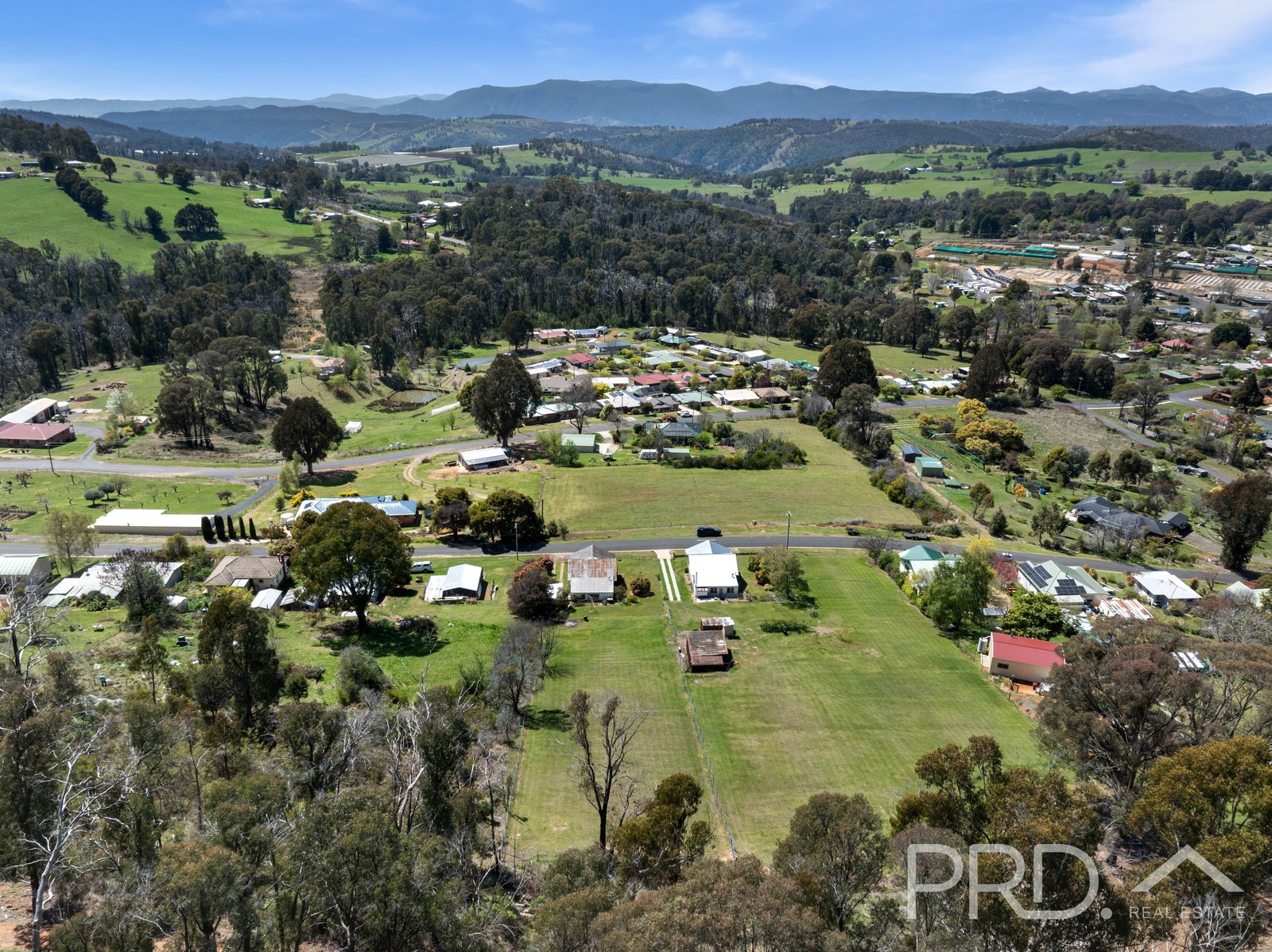 24 Bartlett Street BATLOW 16